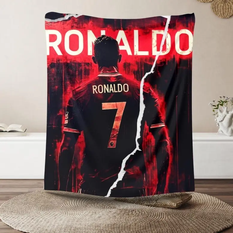 Cristiano Ronaldo Plush Throw Blanket - Cozy Football Fan Bedding Accessory, Ideal for Bedroom Decor and Gifting