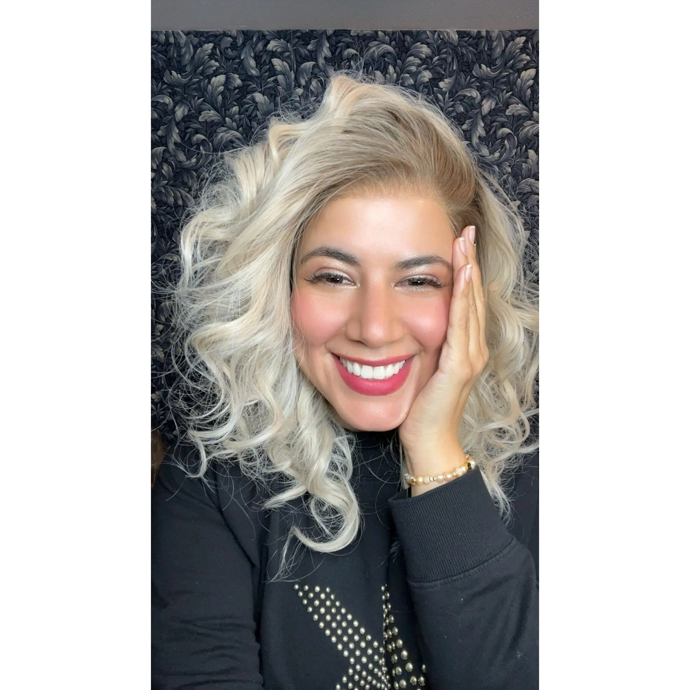Blonde curly medium length 14 in curly Lace Wig Lace Front Wigs Medium Long Curly Wigs for Girl Black  main image 3