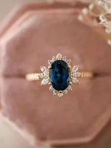 1pc Elegant Everyday Ring Inlaid Deep Blue Gemstone In Egg Shape Symbol Of Beauty And Nobility Perfect Anniversary/ Birthday Gift For Your Love