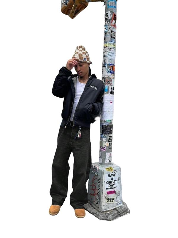 Men's Loose-Fit Denim Jeans, Comfortable Casual Style, Plain Pattern, Button Fly Closure, All Seasons Wear, Trendy Street Fashion