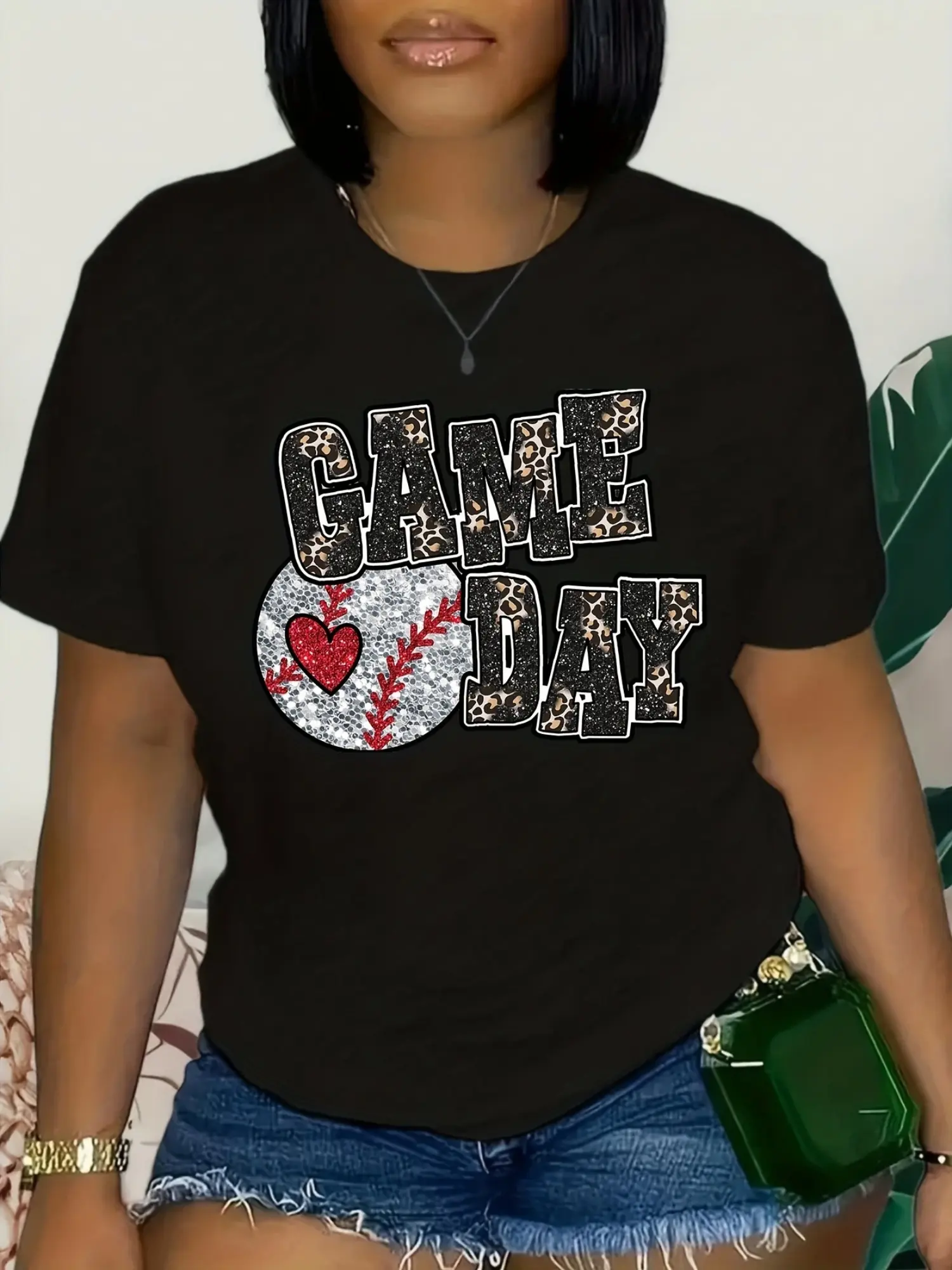 Plus Size - Plus Size - Women'S Plus Size Game Day Baseball Heart Graphic T-Shirt |   Casual Short Sleeve Round Neck, Breathable Fit, Crew Neck, Slight Stretch Fabric, Geometric-Pattern Design for Team Spirit Events and Casual Outfits