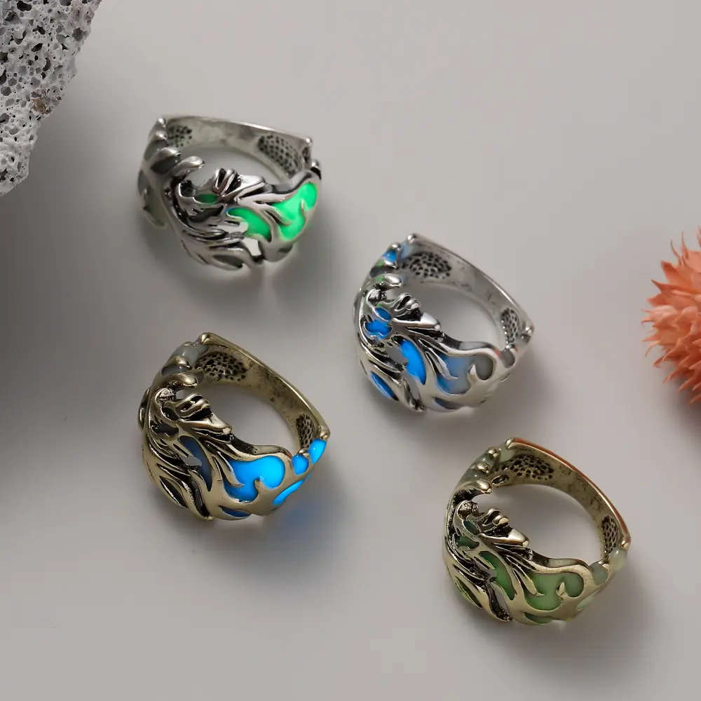 Vintage Dragon Rings for Men Glow In The Dark Adjustable Animal Opening Finger Glowing Ring Punk Hiphop Party Fashion Jewelry