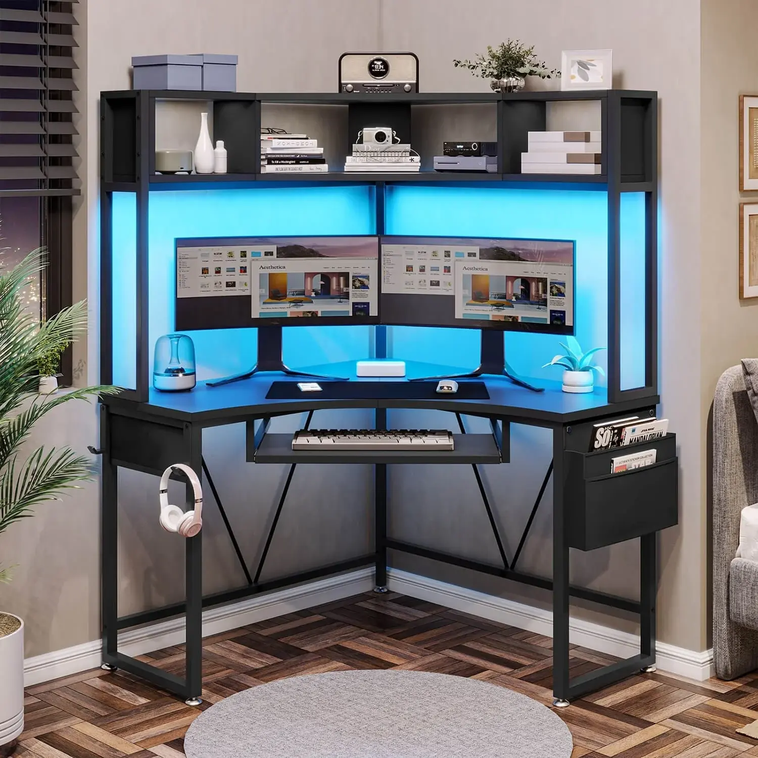 Triangle Corner Small Computer Desk with Keyboard Tray Black