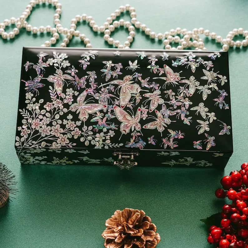 FEBRUARY MOUNTAIN Mother of Pearl Jewelry Box: Korean Handcrafted Elegance for Special Occasions