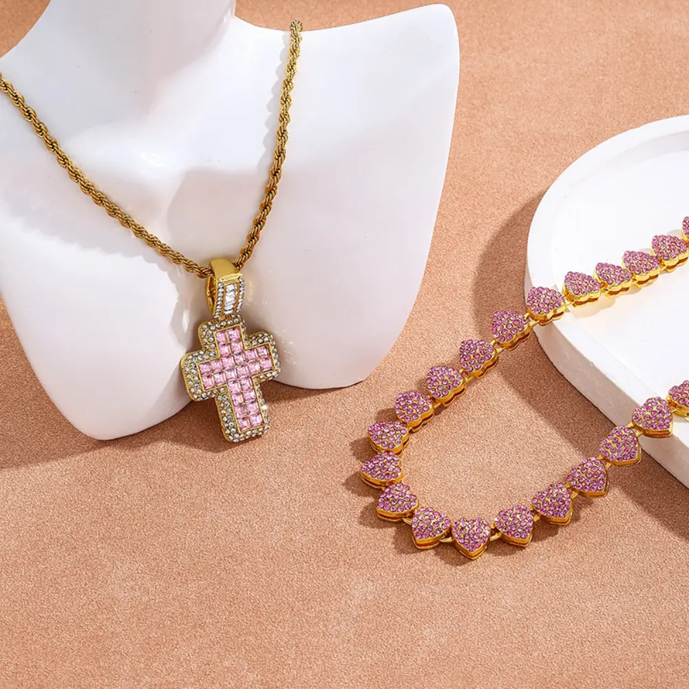 Heart + Twisted Chain A