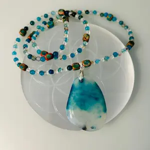 Bold crystal pendent necklace