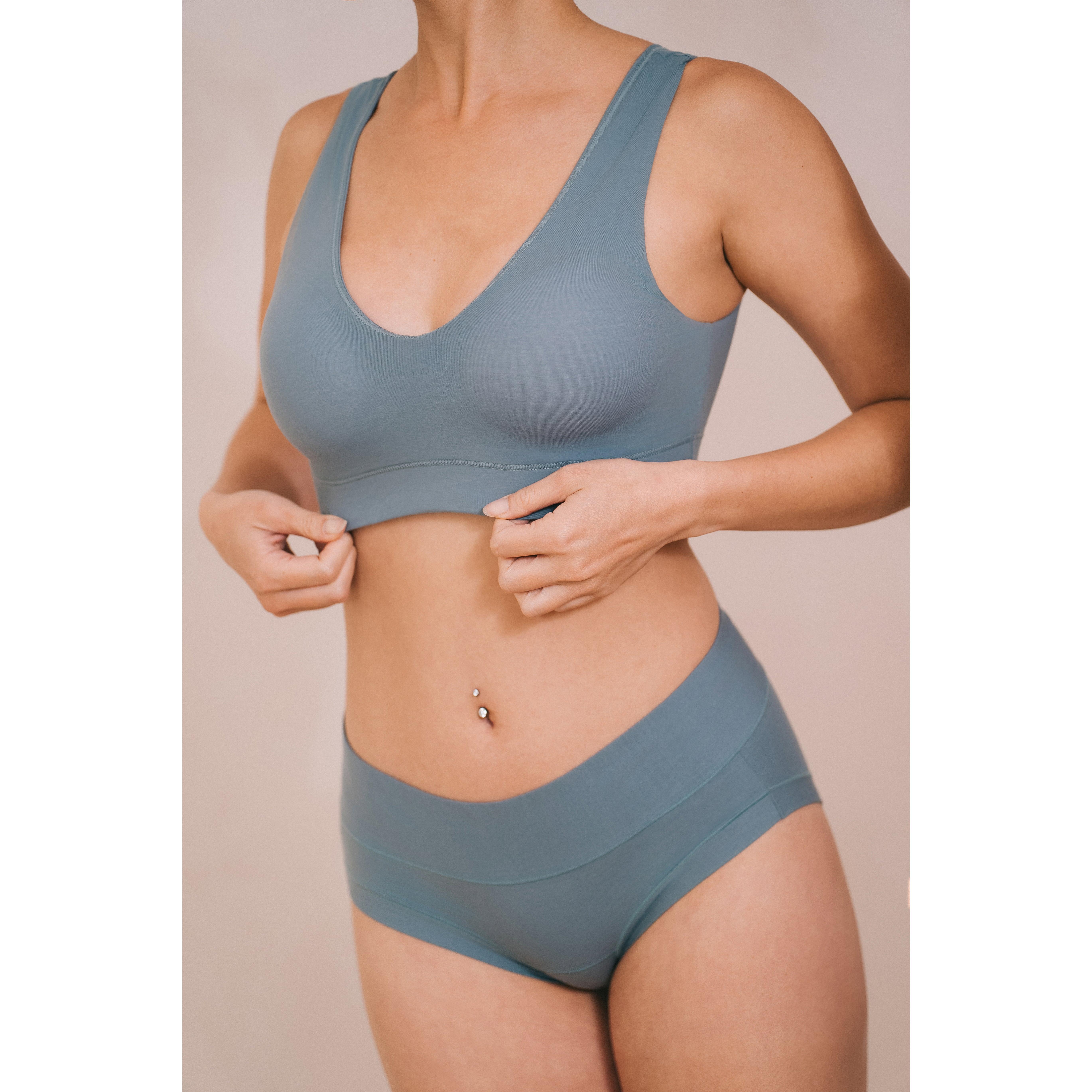 LIGHT Evry Seamless Cotton Bralette for Women – Wirefree, Breathable, No Padding Shift, Soft Stretch Everyday Comfort Bra LIGHT Evry Seamless Cotton Bralette for Women – Wirefree, Breathable, No Padding Shift, Soft Stretch Everyday Comfort Bra