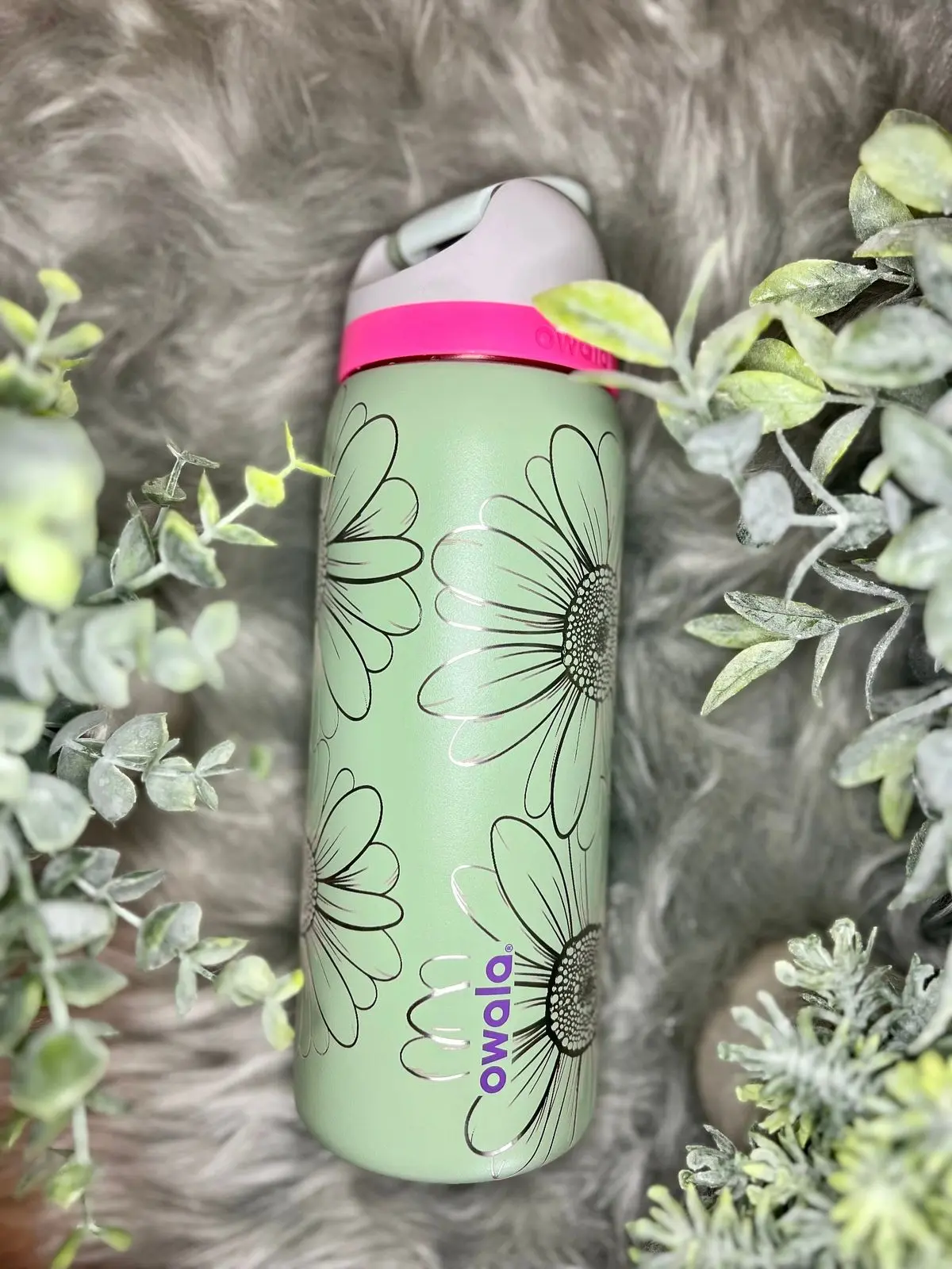 Green Daisy Owala Water Bottle | 24oz 32oz Vacuum Insulated Stainless Steel Bottle | Floral Leakproof Cup for School, Gym & Travel