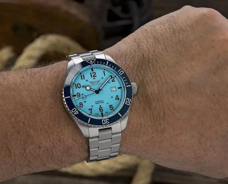 Brand New Tresod Men's 42mm Swiss-Made Sellita SW200 Automatic Ocean Master Watch with Sapphire Glass, Swiss Style Wrist Watch Design, Steel Strap, Turquoise Dial