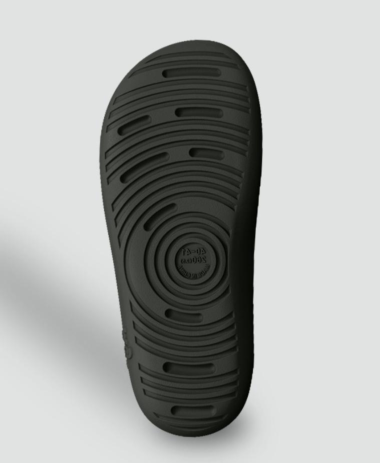 These couple flip-flops are so comfortable! Ag+ Antibacterial Cloud Slides