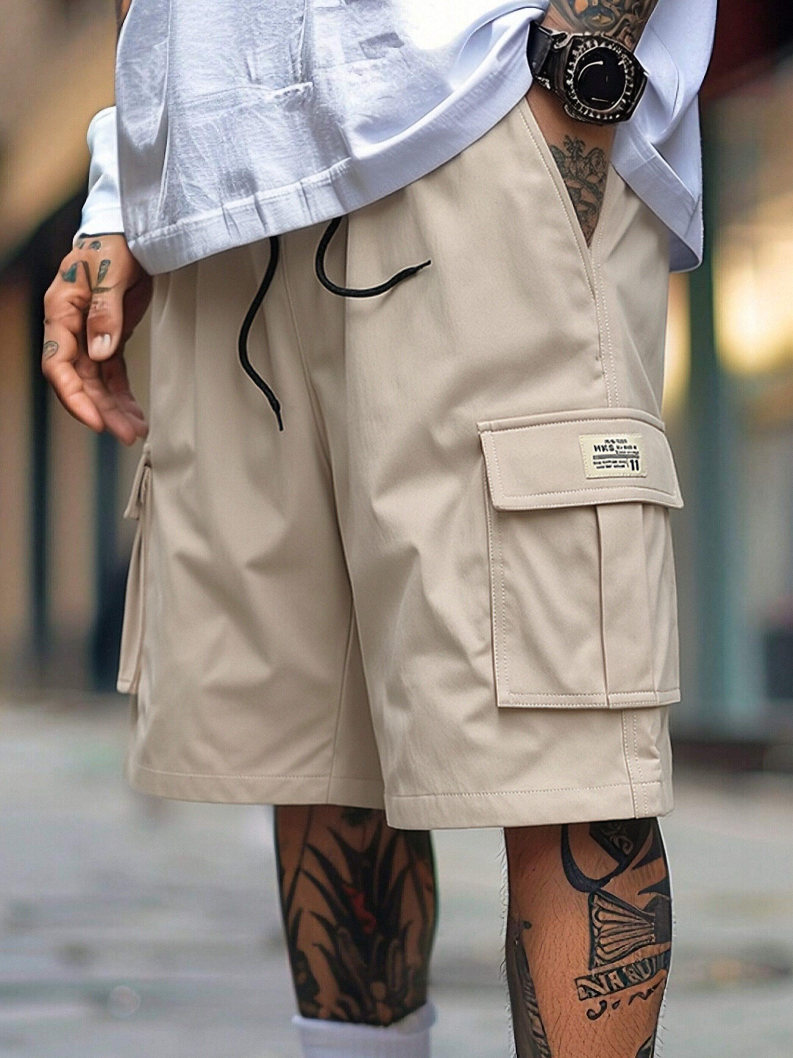 Men’s 3-pack cargo shorts in a trendy street style loose, casual knee-length design with multiple pockets and quick-dry fabric. Suitable for sports and beachwear, an essential summer fashion piece. Crewneck Top