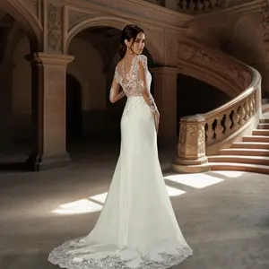 Elegant Wedding Lace Fitted Bridal Gown with Sleeves and Train