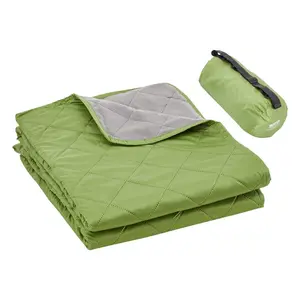 fathersdaygift VEVOR Camping Blanket, Large Warm Stadium Blanket, Waterproof Windproof, 330GSM Polyester Fleece, Flame Retardant, Great for Outdoors, Picnics, Hiking, Sports Events, Travel, 82x 55, Bicolor