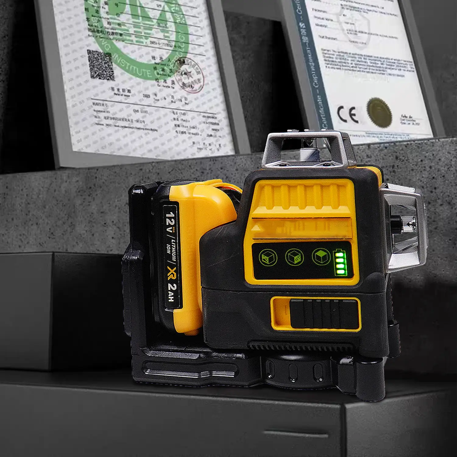 DeWALT Green Beam 12V 2AH Lithium-Ion Battery & Charger Kit 3x360° Self-Leveling Leveling Tool for High Visibility and Accuracy