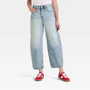 Women's High-Rise Easy Barrel Ankle Jeans - Universal Thread