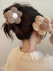 2pcs Cute Plush Flower Design Hair Claw Clip, Fluffy Hair Claws, Fashionable Easy Grasping Hair Accessories for Women & Girls for Fall & Winter, Flower Hair Clips