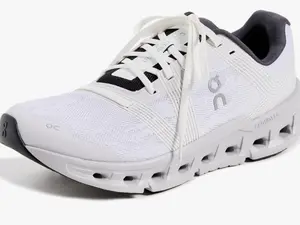On Womens CloudGo White/Glacier (WMNS 5.5) Brand New Replacement Box, All Seasons, Closed-Channel Outsole