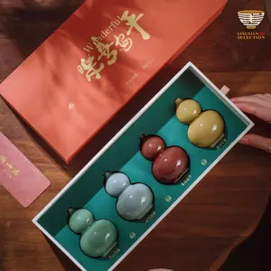【Celadon Gourd Set From Tu Renzhai】Ceramic Gourd Figurine Gift Set (4pcs)｜Blessings & Harmony, Fortune & Peace｜Glossy Glaze Finish, Handcrafted Detail｜Ideal Gift for New Year & Festivals｜Comes with Elegant Gift Box