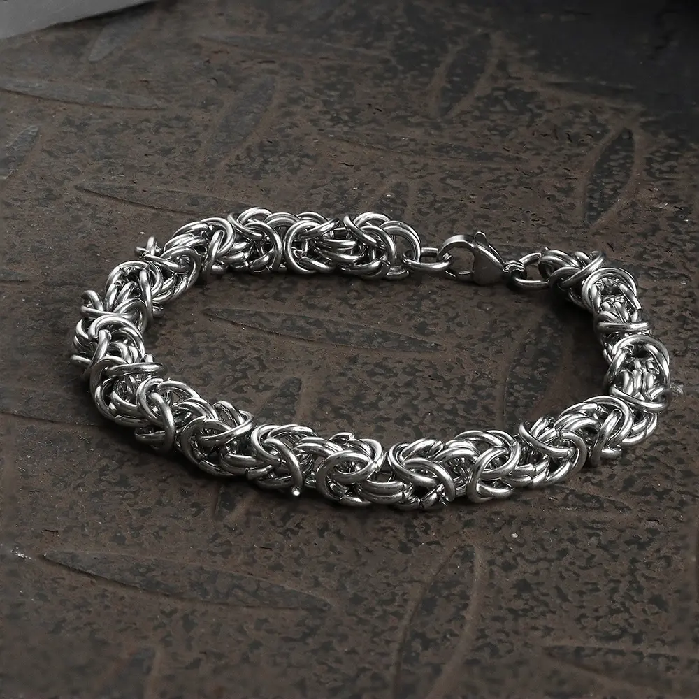 GTHIC Minimalist Byzantine Cuban Style Bracelet for Men - Stainless Steel, Hypoallergenic, Easy Maintenance, Stylish, Modern Design Jewelry for Birthday Gifts, Easy Maintenance Bracelet, Hypoallergenic Bracelet