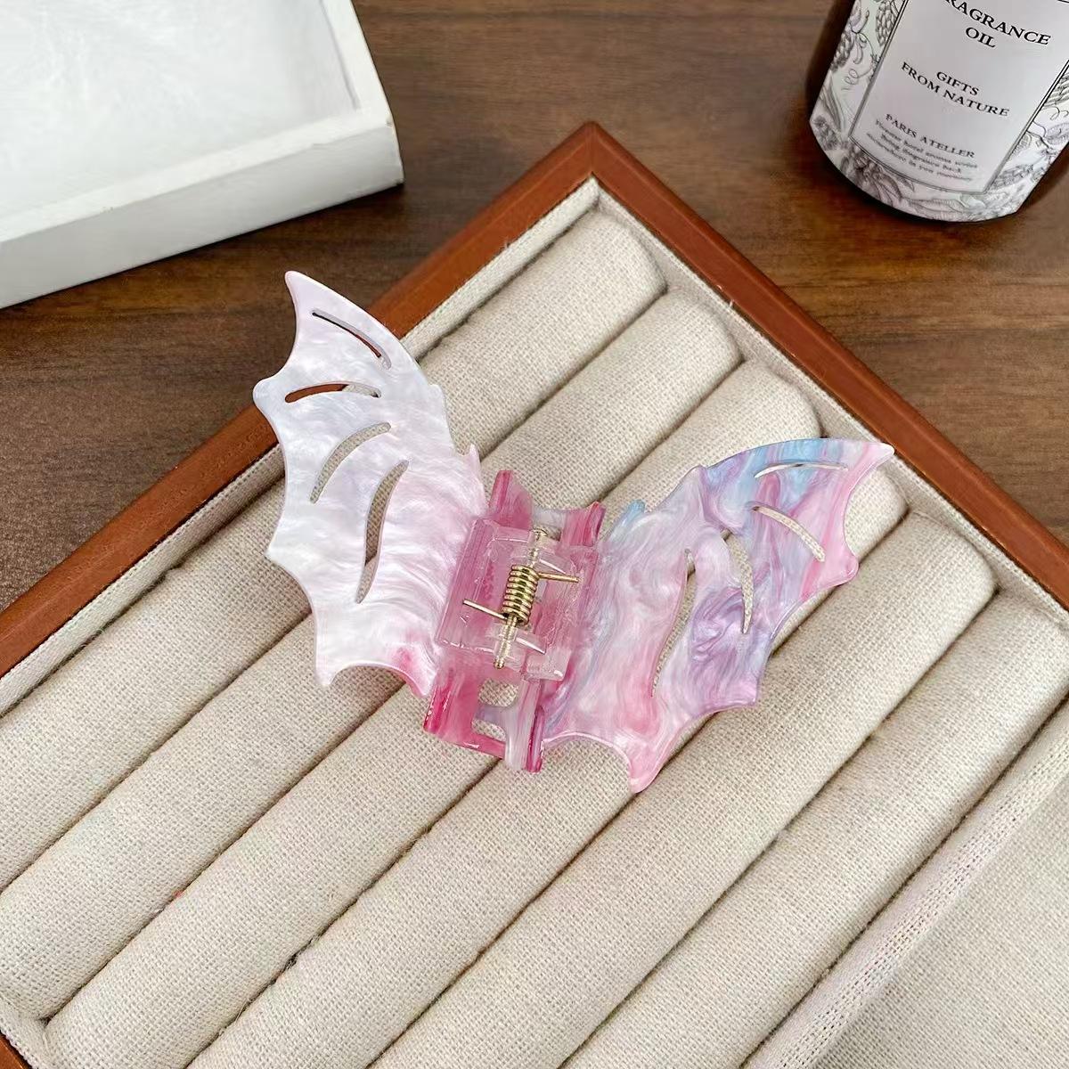 4 Pieces Bat Claw Clips, Gothic Horror Hair Clips Halloween Spooky Hairpin for Costume Cosplay Hair Barrettes Halloween Gift