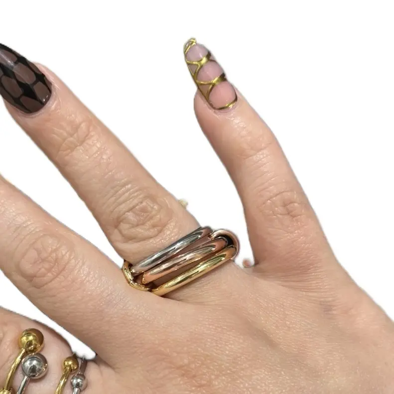 Multilayer Everly Stacked Ring Chunky Gold Plated Interlocking Multi Link Connected Rings Eternity Statement Jewelry Gift for Women