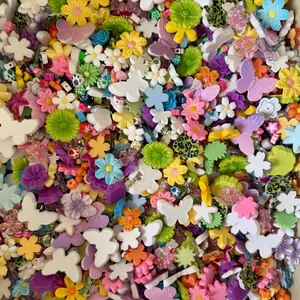 Rainbow Rush Flat Back Charm & Flower Mix