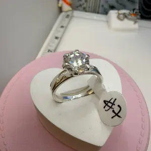 925 sterling silver # 7 ring high quality solid Mexican silver elegant cubic zirconia stones)) Anillo de plata talla # 7 plata Mexicana Alta calidad es solido
