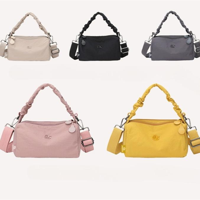 8118 Women's Nylon Portable Pillow Bag 2026 New Simple Shoulder Crossbody Bucket Bag