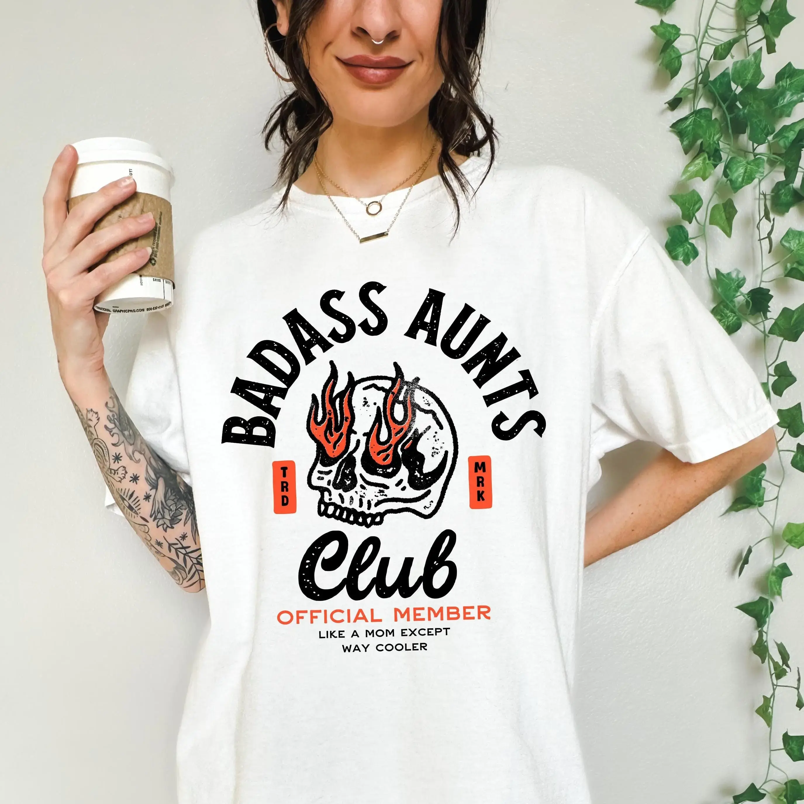 Badass Aunts Club Shirt - Funny Auntie Gift Tee - Cool Aunt Graphic Shirt - Aunt Life Shirt