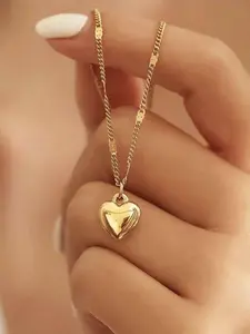 Glossy Heart Shaped Pendant Charm Necklace for Women, Minimalist Non-Fading Titanium Steel Chain, Perfect Gifts for Special Occasions