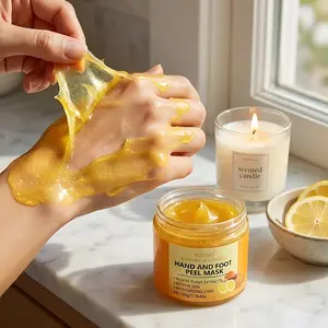This turmeric hand and foot mask is a soothing, moisturizing, nourishing, repairing, and anti-chapping mask for hands and feet. A vitamin C and turmeric peel-off mask, suitable for both women and men.