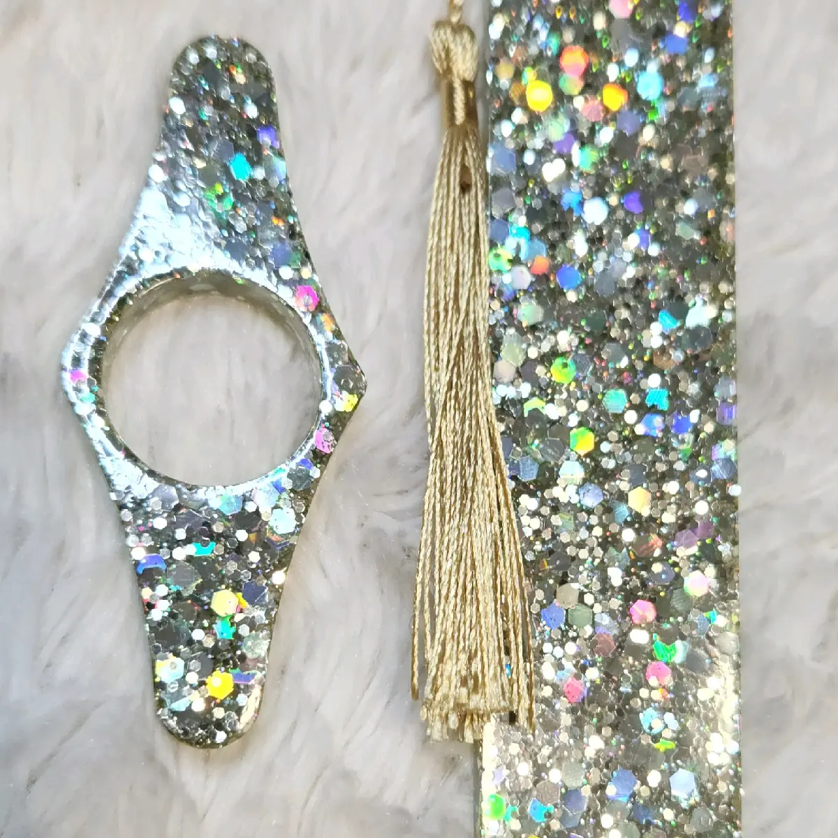 Holographic Glitter Bookmarks and Page Holders Handcrafted Resin Bookworm Gift with Tassel Sparkle Accessories