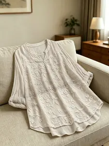Plus size women's fashionable versatile solid color loose A-line mid-sleeve V-neck top, suitable for summer, vacation, daily street wear, and casual occasions
