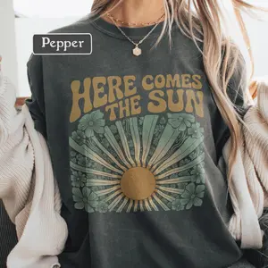 Comfort Colors Sun Graphic Tee, Vintage Style Floral Boho Sun T-Shirt, 70s Rock Inspired Band Poster Shirt, Summer Vibe Tee
