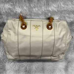 Pre-owned PRADA leather Shoulder Bags White Tote Bag xiaotang20260308019