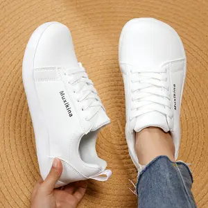 2026 New Women's Low-Top Solid Color Wide-Toe Sneakers, featuring a comfortable and breathable fabric upper, elastic yet non-restrictive fit, suitable for commuting and everyday casual wear