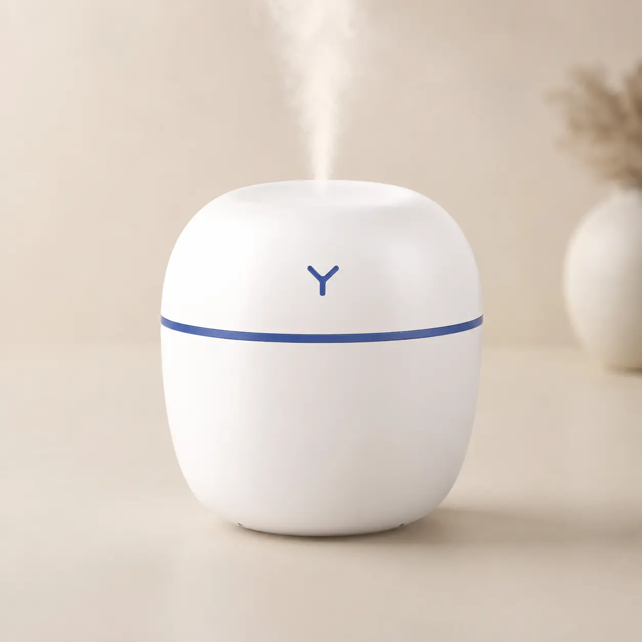 Mini Humidifier, 220ML USB Powered Cool Mist Humidifier with Continuous & Intermittent Spray, Quiet Desktop Humidifier for Bedroom, Office and Small Spaces, White