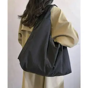 Women's Solid Color Textured Draped Tote Bag, Large Capacity Beige Shoulder Bag, Casual Trendy Versatile High-Quality Commuter Boho Work Bag, Lightweight Stylish Ladies Purse Perfect for Back to School