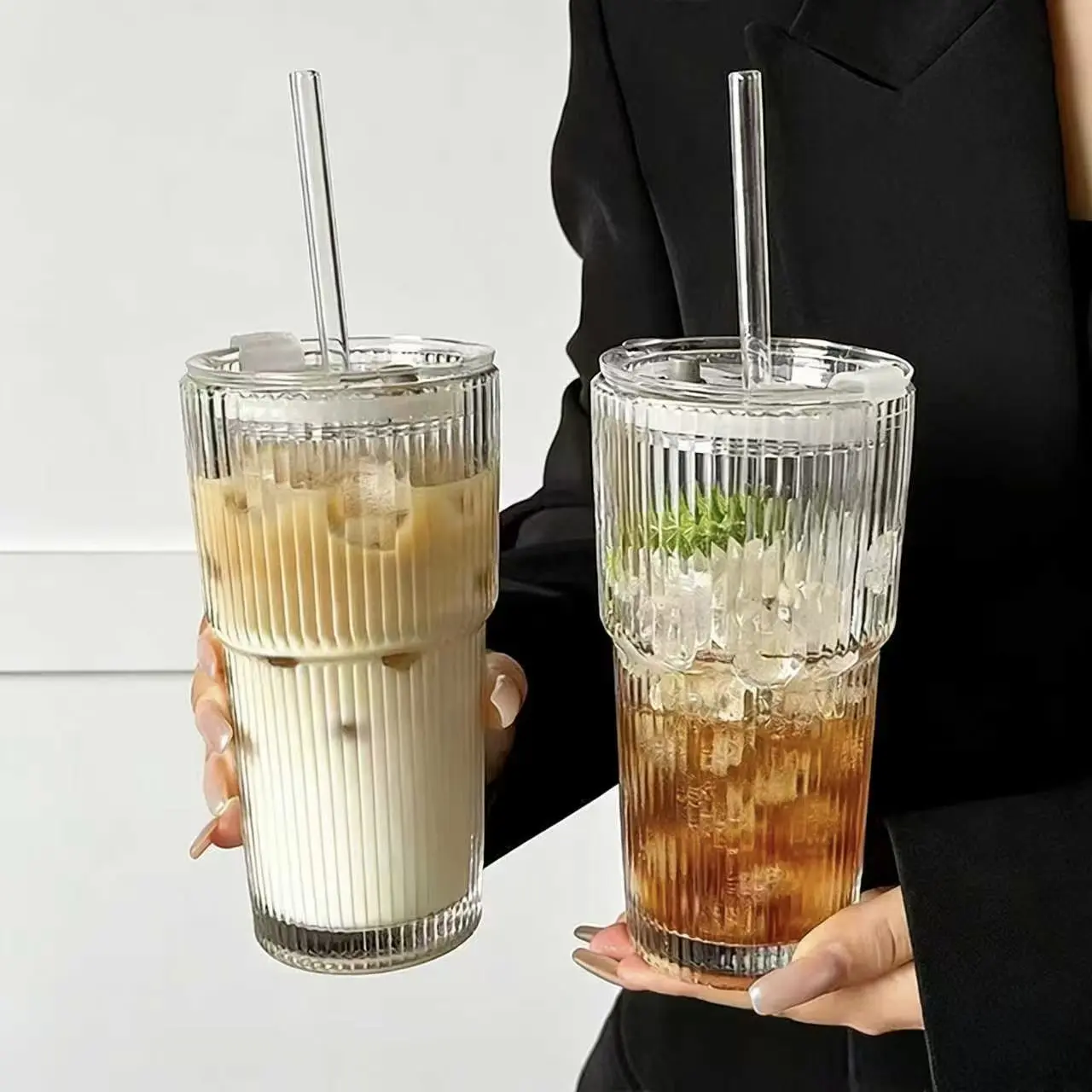 2-Pack 18oz Large Round Ribbed Tumbler Glasses Set, Leakproof Lids, Portable Reusable Washable Cold-Drink Mugs, Travel-Ready Kitchen Drinkware for Home, Office, 2/4 Tumbler Set