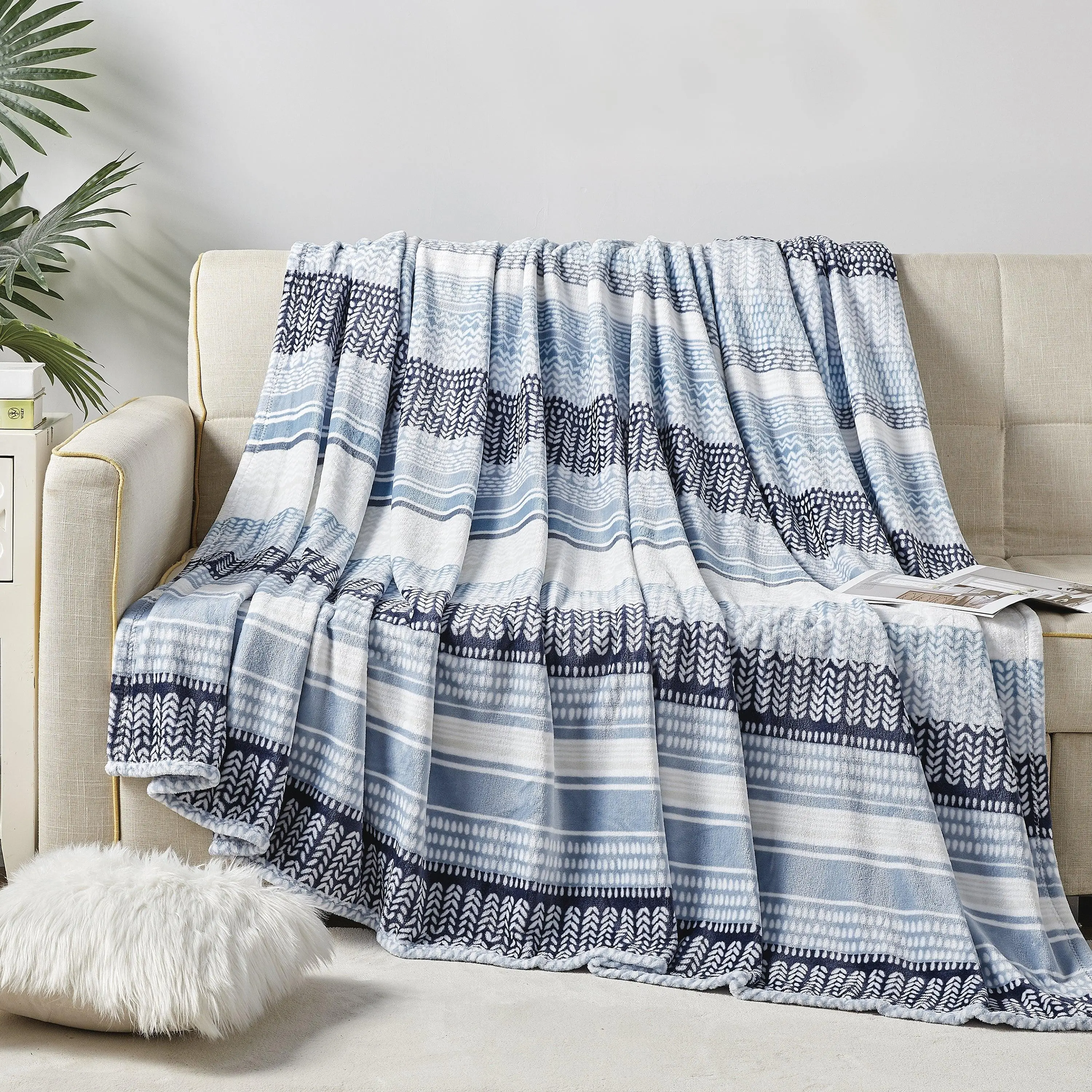 Elegant Comfort Lightweight Printed Bed Blanket - Cozy Flannel Blanket for All Season Warmth, King/Queen Sizes