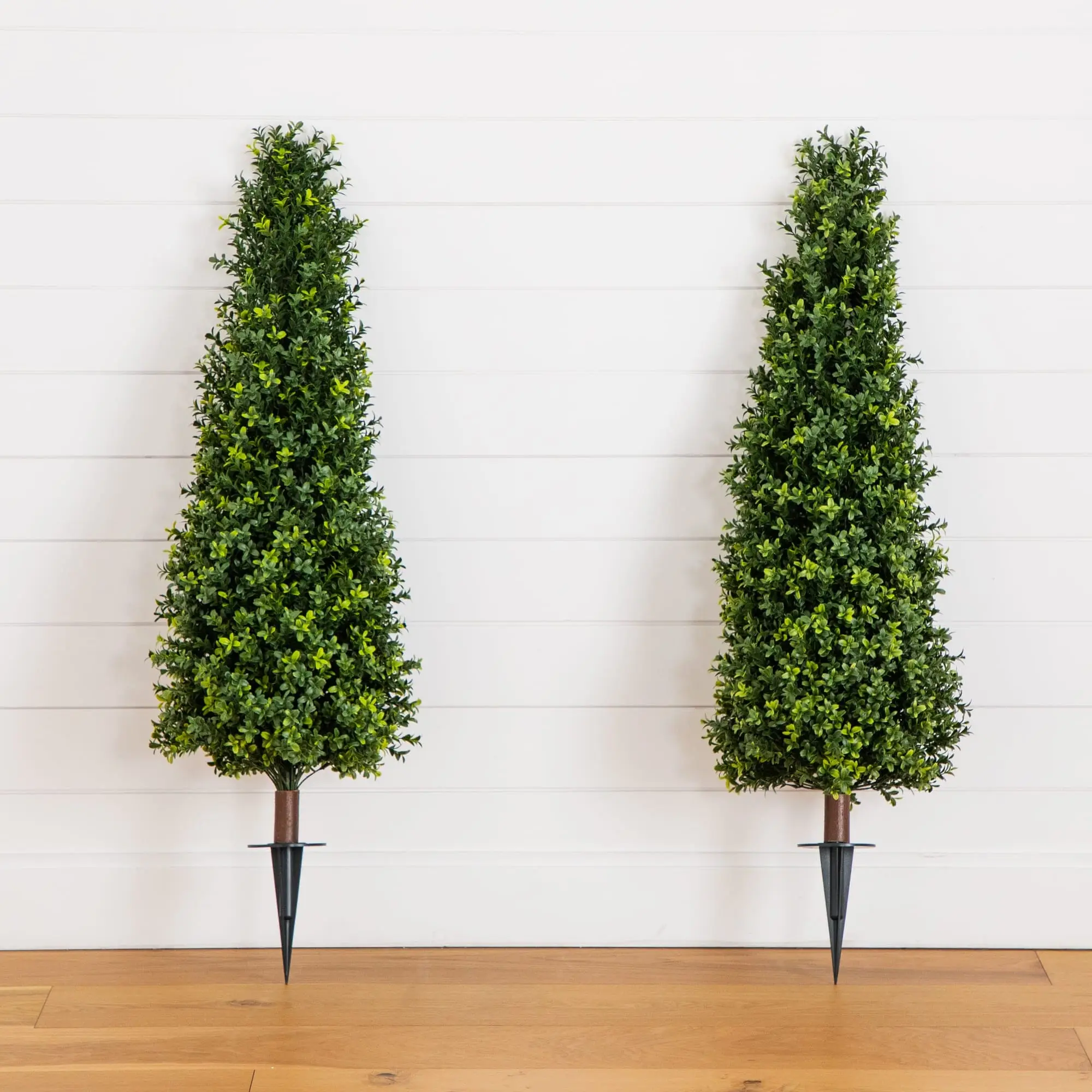 2-Pack 4ft UV-Resistant Artificial Boxwood Shrubs with Integrated Ground Stakes - Decorative Outdoor Artificial Flowers, Botanical Aesthetic Indoor/Outdoor Home Decor Supplies