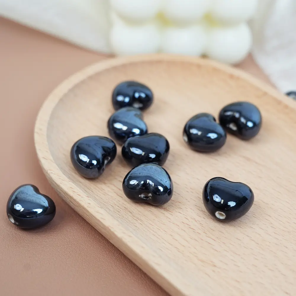 LUMAWU Handmade DIY Dark Goth Heart Porcelain Beads, 10 Pieces Black Glaze Beads for Beading Making, Crafts & Jewelry Making, Chic Elegant Gentle Blessing Gems