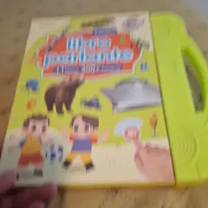 【Back to School】Bilingual English-Spanish Sound Book for Toddlers 1-6 Years, Educational Language Toy with 300+ Words, 11 Themes, Music, Animals, Interactive Piano, Alphabet, Sound Effects - Ideal for Road Trips, Birthdays