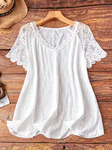 Plus Size Women's Lace Patchwork Shoulder Pad Casual Knit T-Shirt, Comfortable Fit, Stylish Design, Perfect for Daily Wear, Everyday