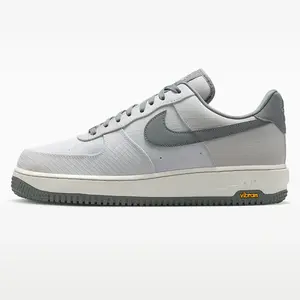 Nike Men's Air Force 1 '07 Low Premium Vibram Ripstop Outdoor Inspired Casual Sneakers Photon Dust Smoke Grey IH1943-100