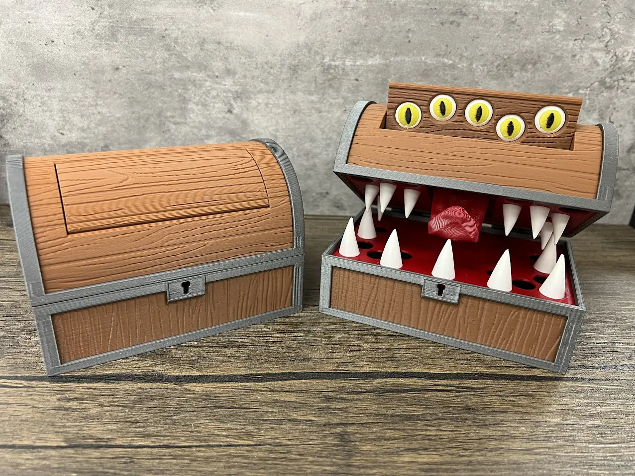 Surprise Mimic Chest - Dice Storage - Paint-less Odorless - (Random 7pc D20 Dice Included) - Can hold up to 5 sets of dice