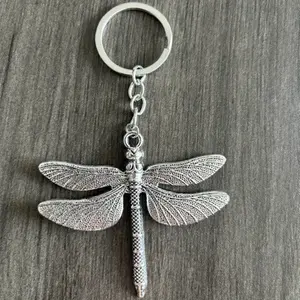 1pc Retro Dragonfly Keychain Alloy - Elegant Handbag and Backpack Charm, Fashionable Men's and Women's Keychains Pendants Butterfly