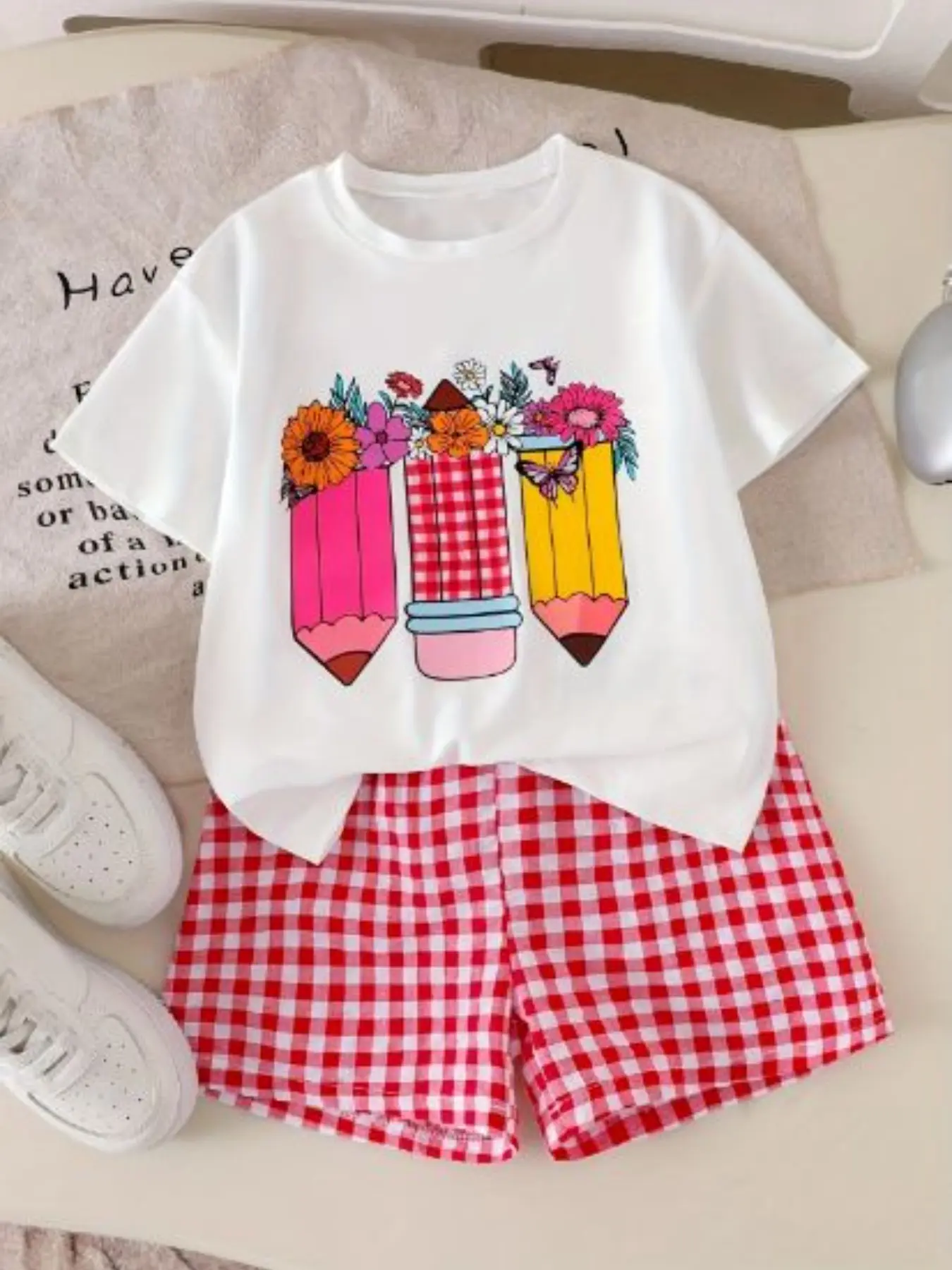 Girls' Printed Plaid Shorts Set with Floral Top, Perfect for Outdoor Wear, Loose-Fitting Street Style Suit, Summer Gift Set, Outfits, Baby Girl Clothes