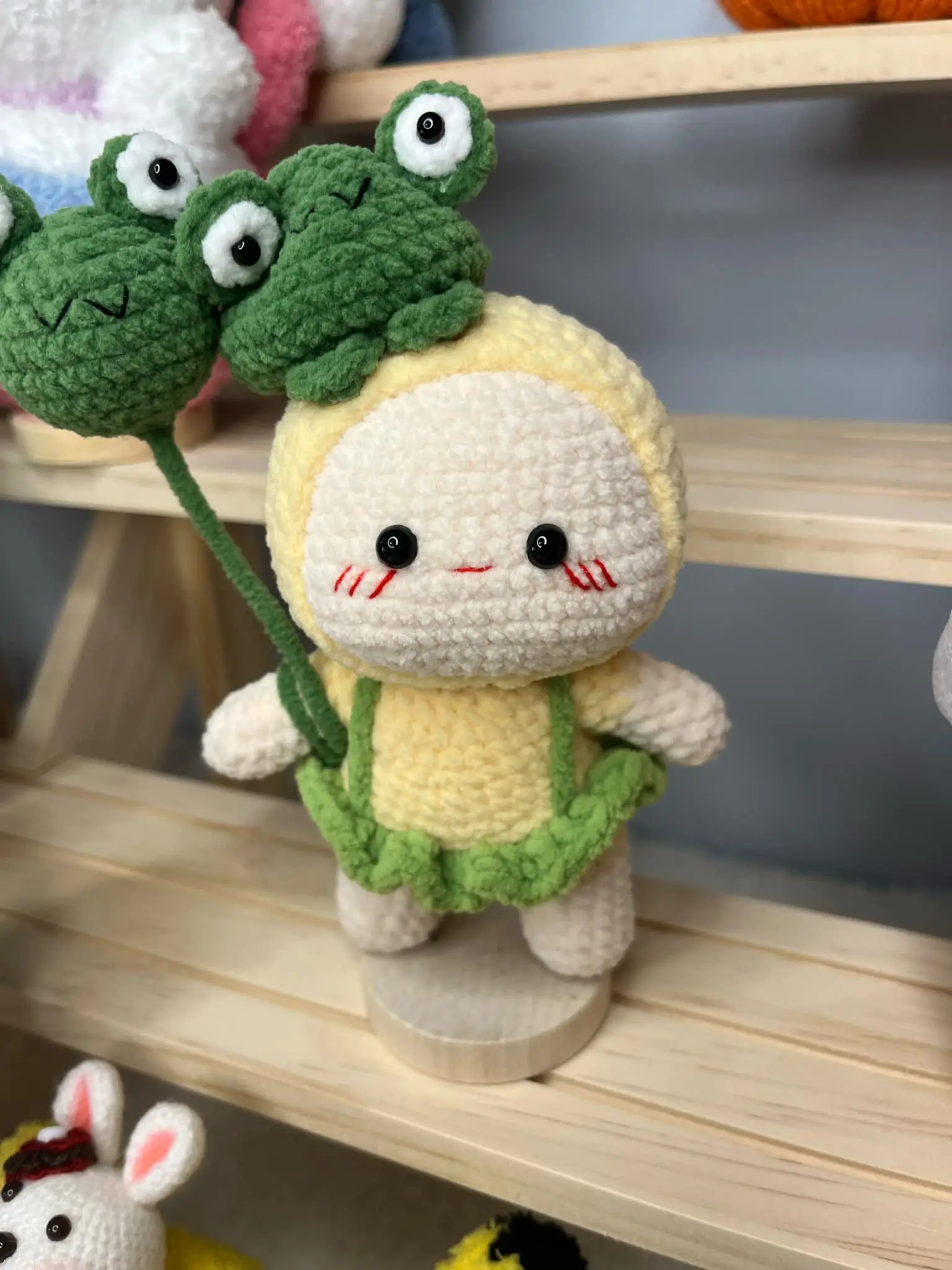Handmade Crochet Goods for LIVE - Keychains / Figures