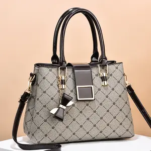 Light gray diamond patterned handbag, black leather handle, metal square buckle, bow decoration, fashionable commuter women's bag